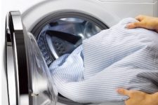 ¿Por qué la lavadora desgarra la ropa?